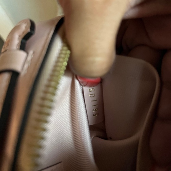 Louis Vuitton Saintonge - Picture 9 of 9